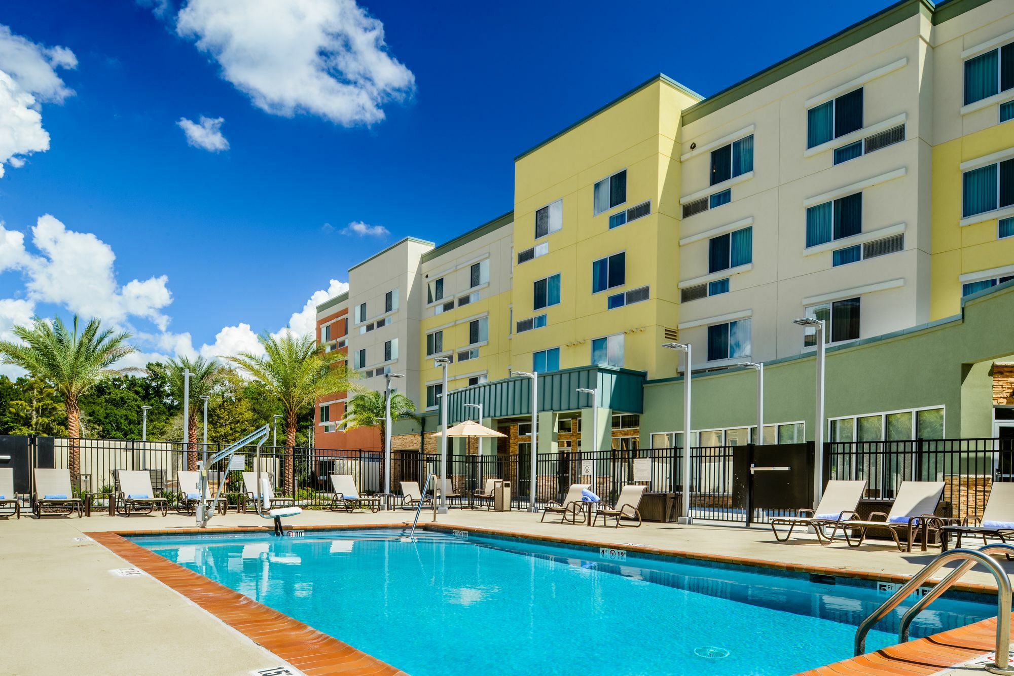 Courtyard By Marriott Lake Charles Exterior foto